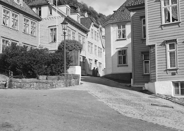 Dinbnb Homes I The 1880 Authentic Dream I 500m From Bryggen * Bergen