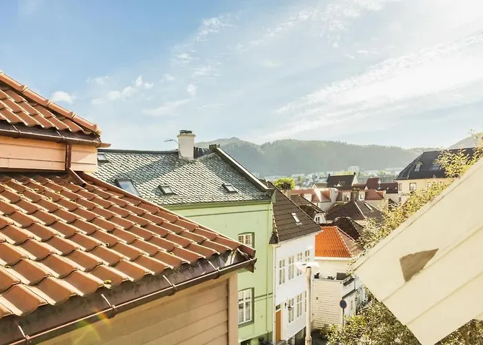Holiday home Dinbnb Homes I The 1880 Authentic Dream I 500m From Bryggen *